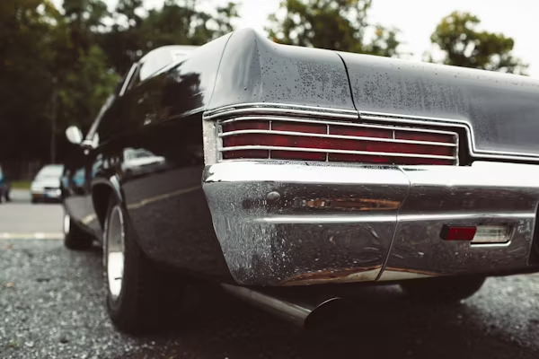 Tips for Owners of Vintage Cars: Classic Tail Light Restoration